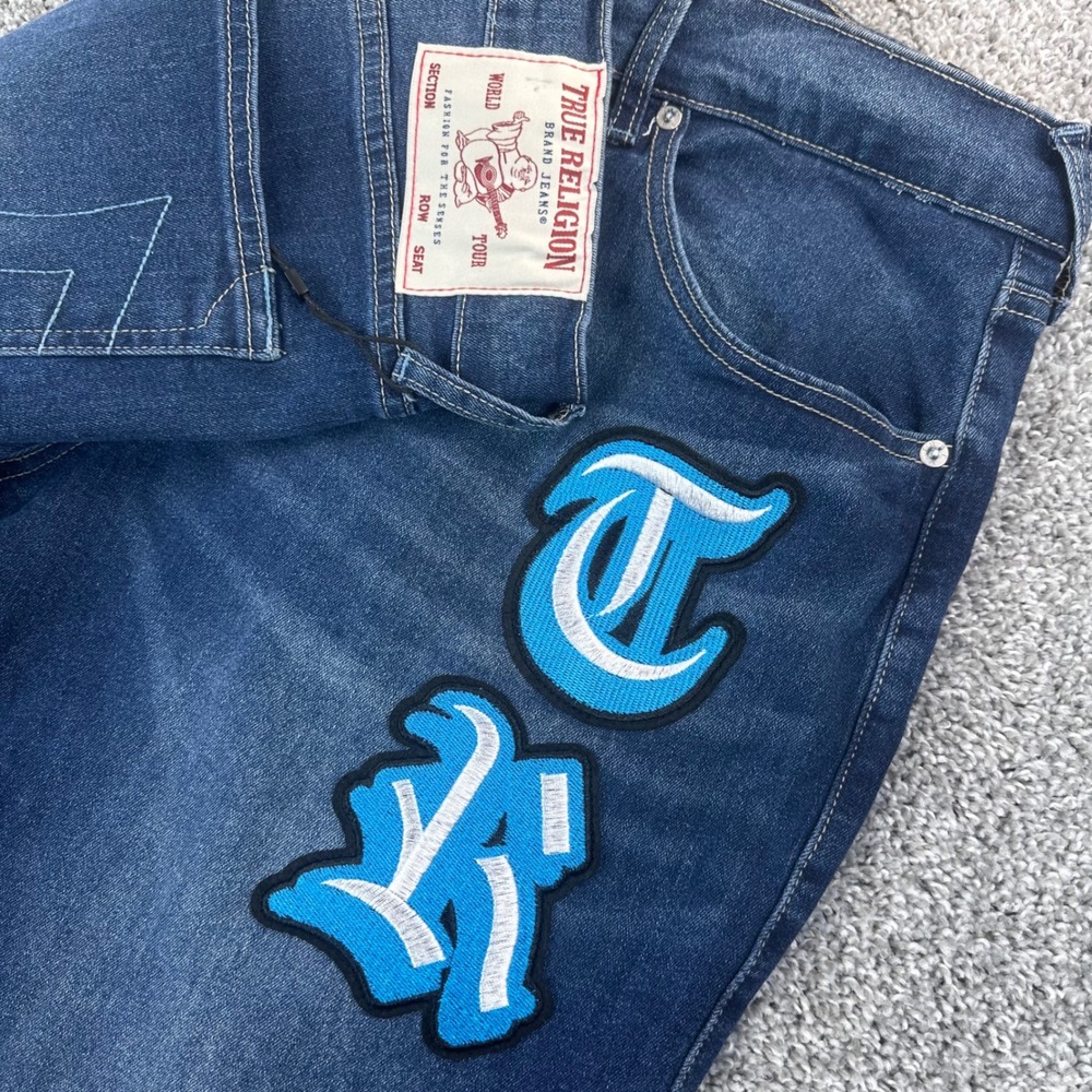 True Religion Bobby Applique Jeans Men 34 Relaxed Baggy Medium Blaze NEW $84
